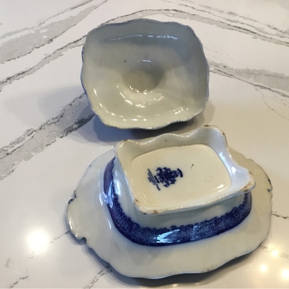 Vintage Flow Blue Covered Dish stamped & numbered - Picture 6 of 11